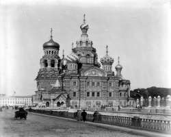 The church has also served as a morgue for the people who lost their lives in Second World War due to illness, starvation, and combat.